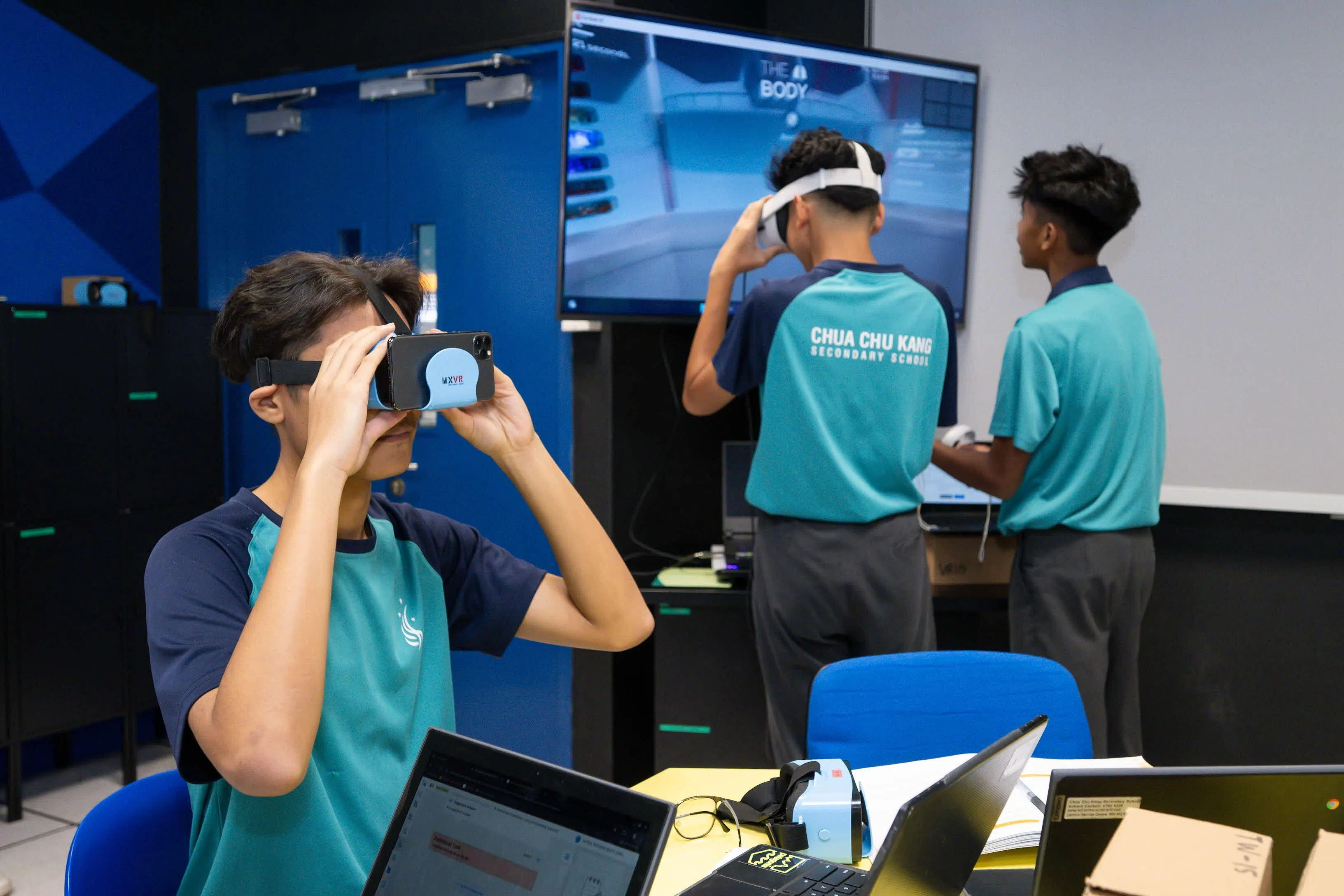 教育部也将通过虚拟实境和增强实境等科技，来提升学生的互动学习体验。（教育部提供）
