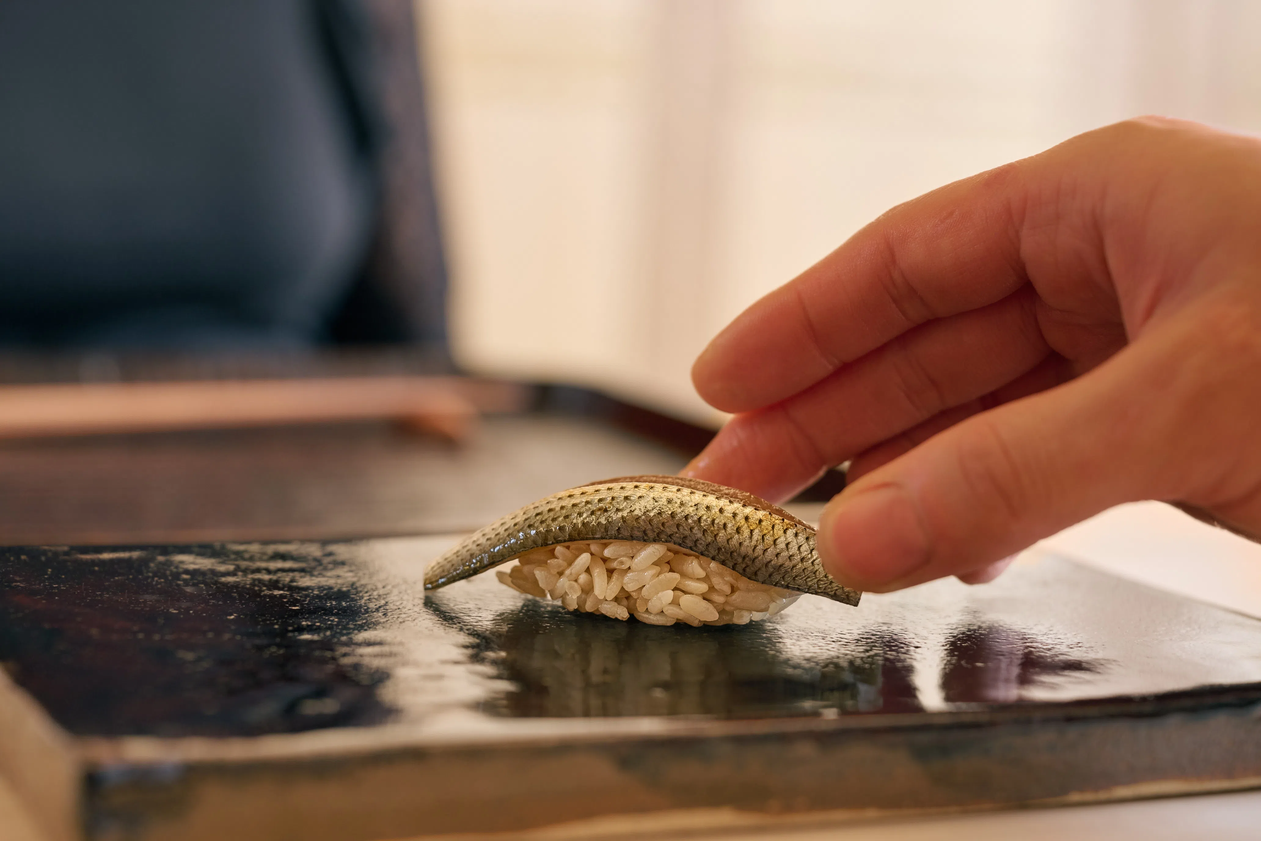 Sushi Ryujiro的特点是以不同米醋调制寿司米饭，并选用各类海产制作寿司。（餐馆提供）