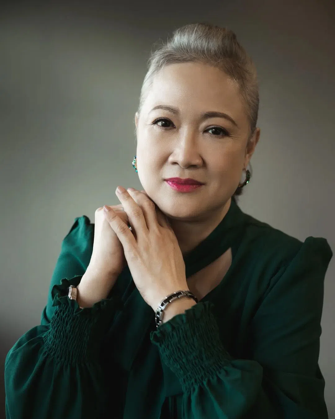 洪慧芳一连拍了两部台湾作品。（取自洪慧芳IG）