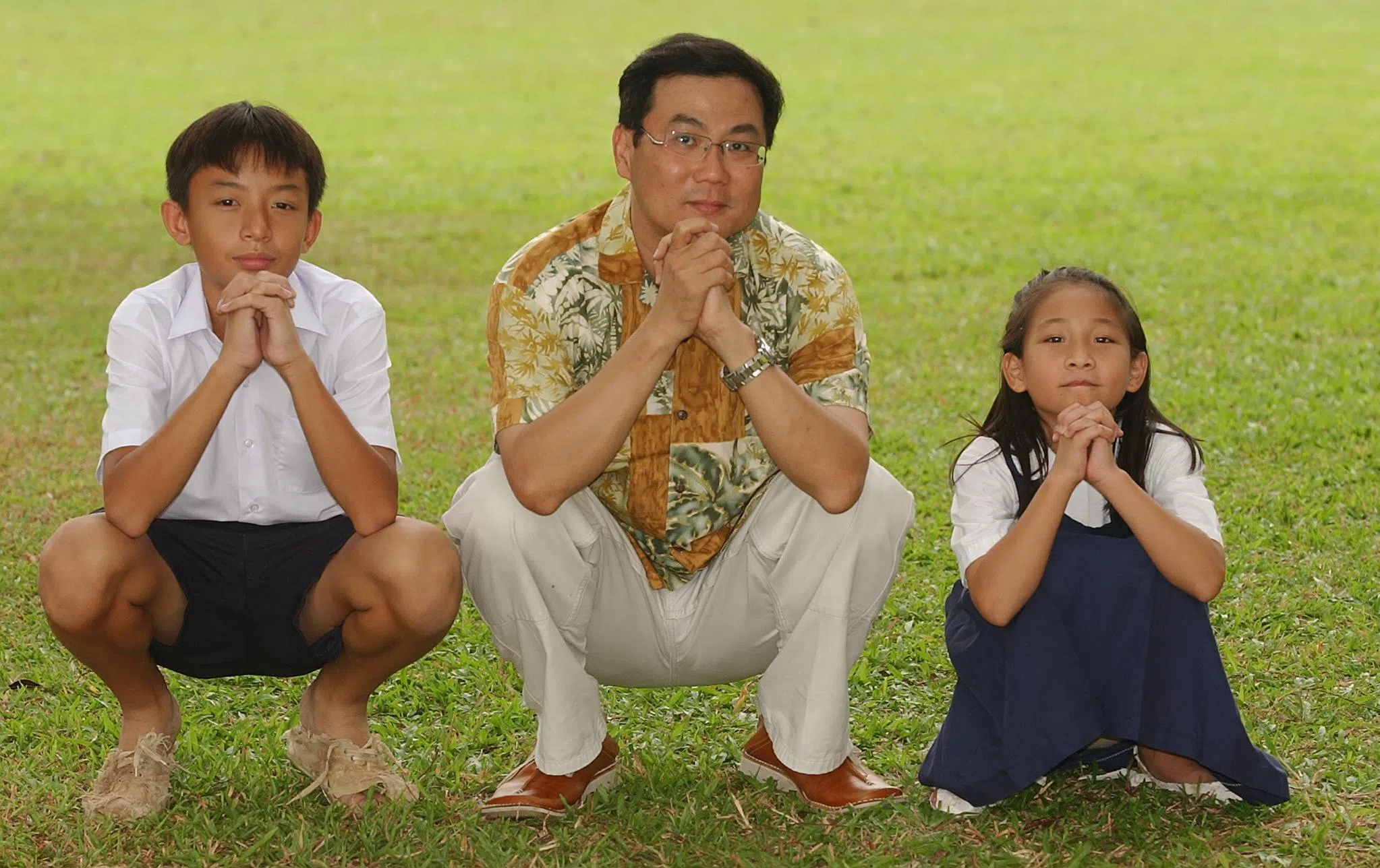 梁志强（中）与《跑吧孩子》主角李创锐（左）和郑智允的昔日合照。郑智允2003年以此片角色获得第40届金马奖最佳新演员奖。（档案照）