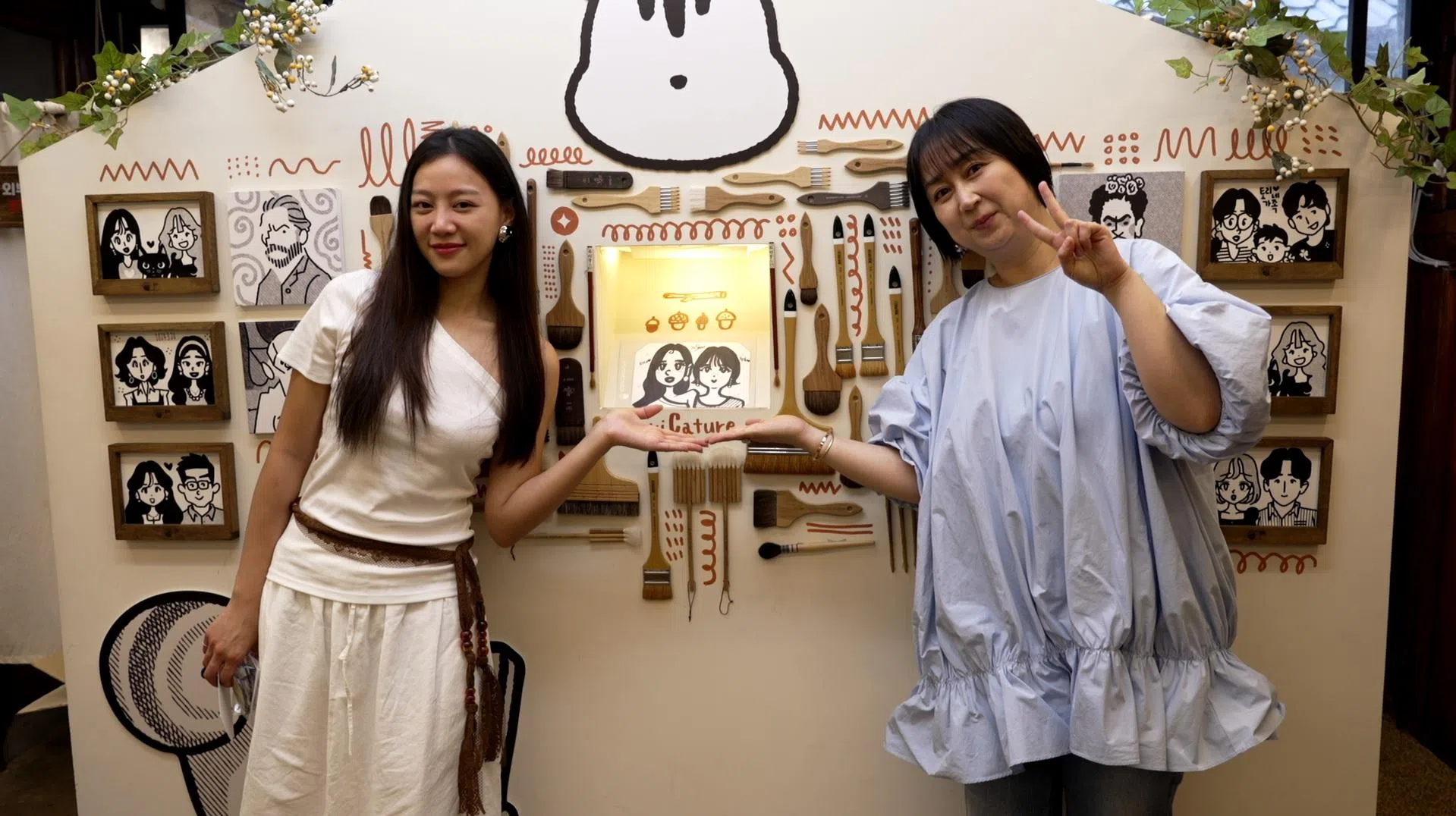 刘怡伶（左）觉得黄铉喜（右）是自己生命中一位重要的人。（新传媒提供）