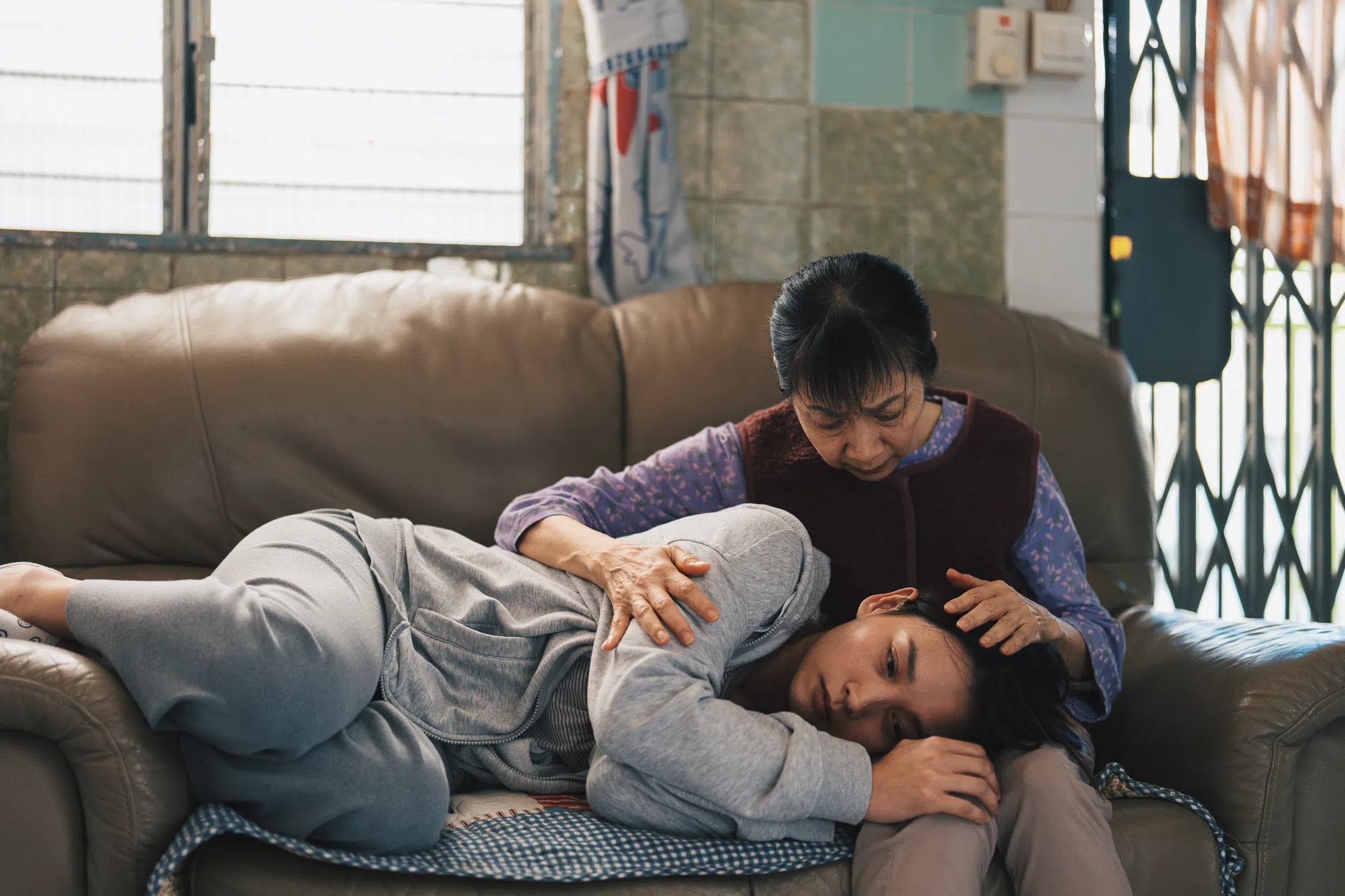 《虎毒不》剧照。（新加坡华语电影节提供）