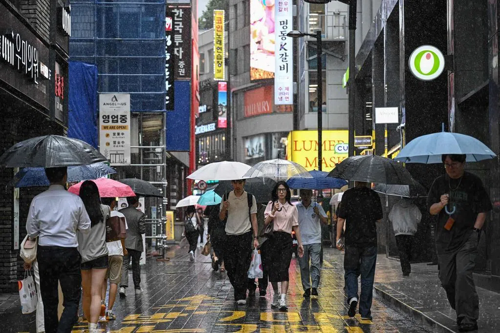 韩国近两天强降雨 一人失联逾400处设施受损