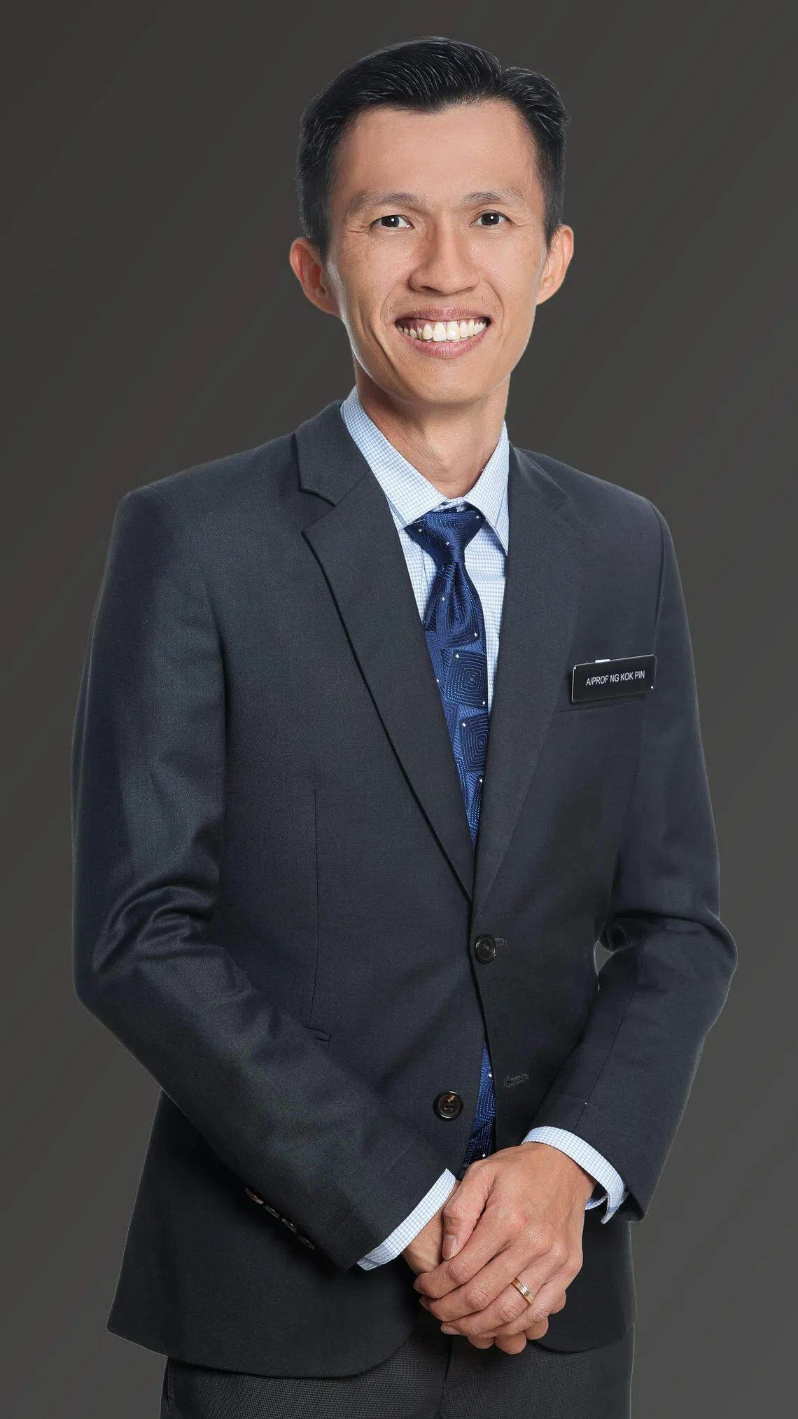 脑神经内科高级顾问医生黄国彬提醒，如果家人一直有健忘情况，或行为和情绪明显变化，应尽早就医。（国立脑神经医学院提供）