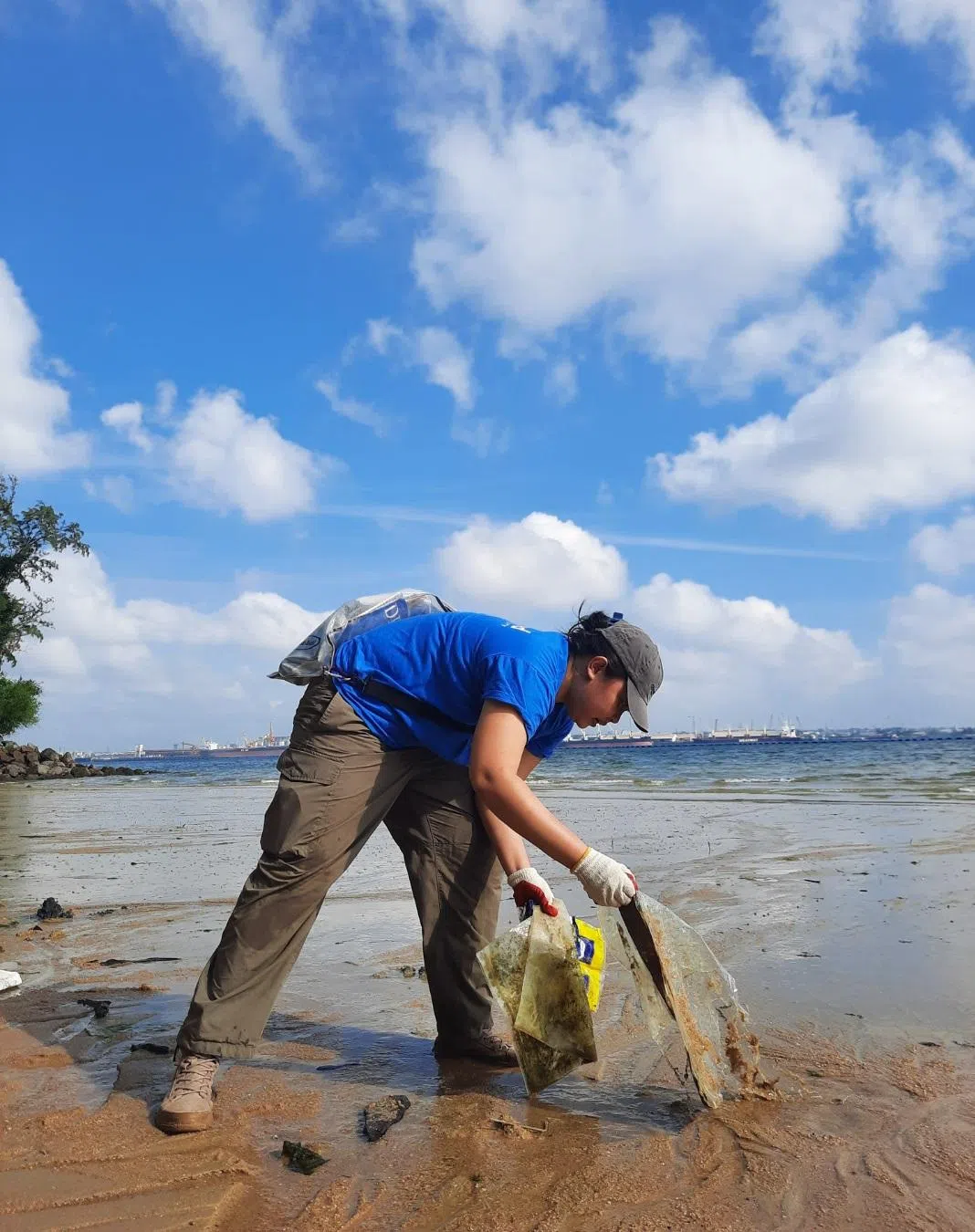 孙俊晖说捡垃圾不但能清洁环境，还可借此接触大自然，增加活动量。（受访者提供）