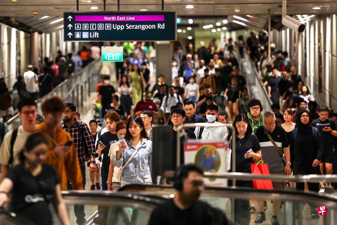 学者：若要缓解地铁拥挤快捷与基本巴士车资差距扩大或适得其反| 联合早报