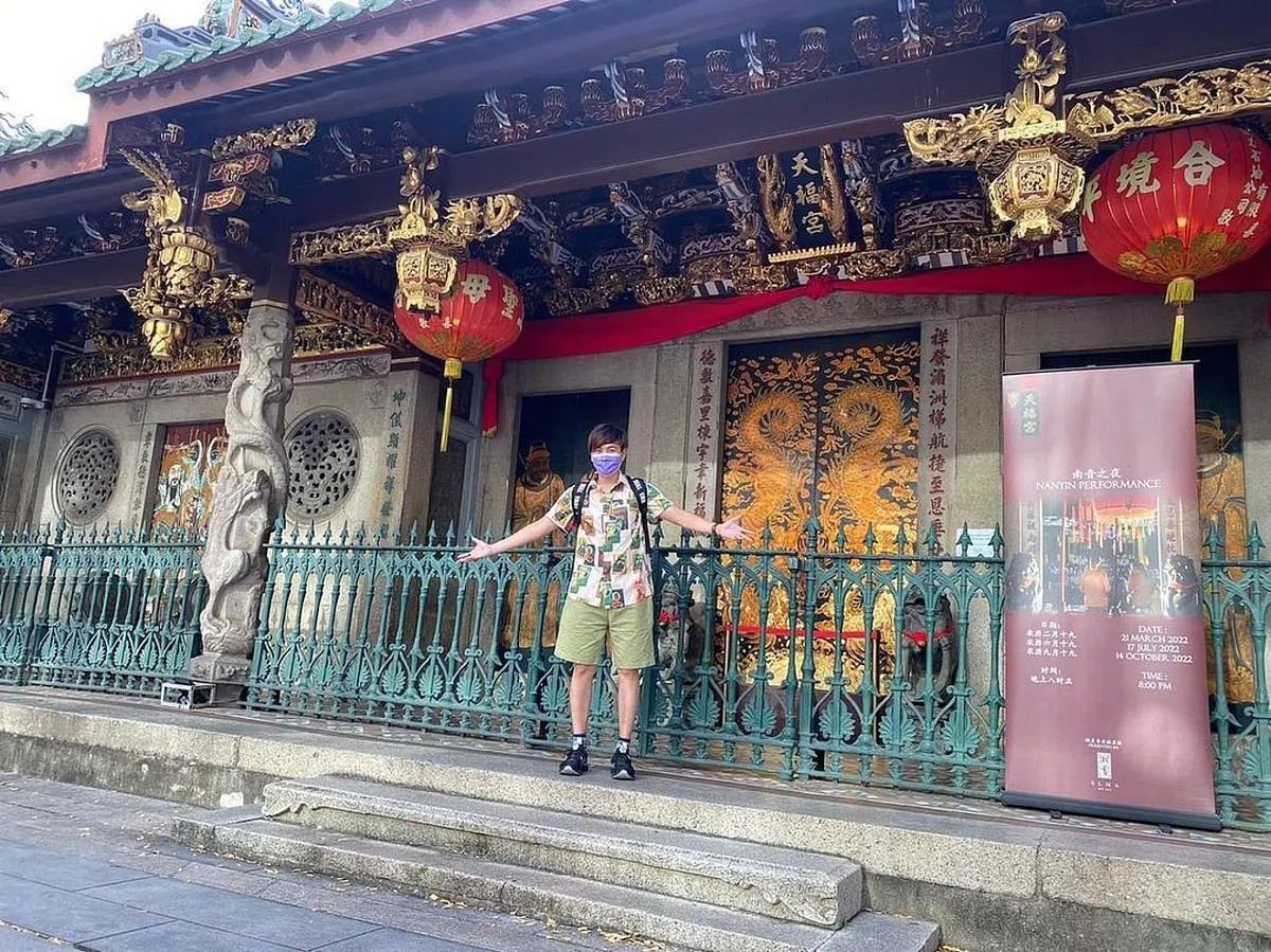 两年半没回新的黄靖伦，连日来在本地趴趴走。（艺人IG图）